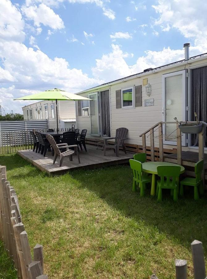 Luxe vakantiechalet met omheinde tuin Bredene 6pers  Buitenkant foto