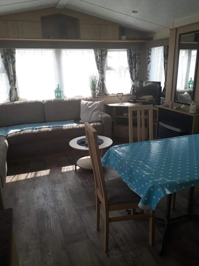 Luxe vakantiechalet met omheinde tuin Bredene 6pers  Buitenkant foto